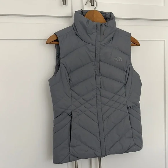 The North Face Aconcagua 550 Down Puffer Vest Women XS Nylon Winter Comfort - Picture 2 of 14